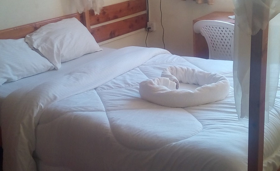 Mountain Cabin Retreat - Image 2